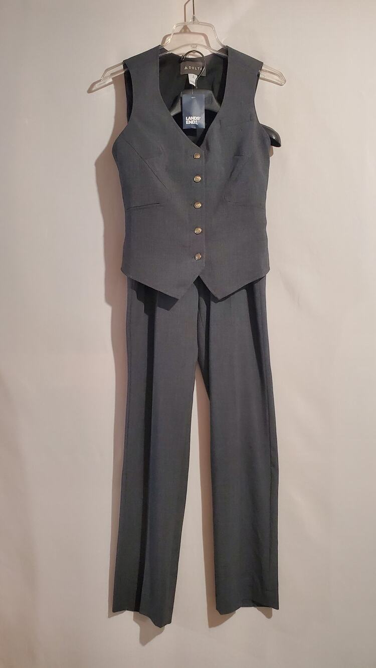 NWT Delta Airline Lands End Vest Pant Suit Uniform Womens Size 0/2 Gray Career